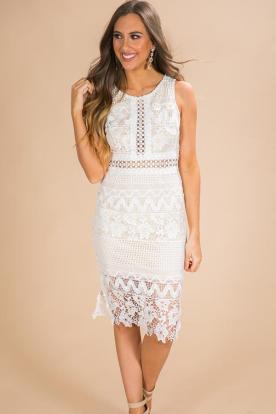 1705011645000-2018011710565000-3749c232youre-the-one-crochet-dress_1024x1024